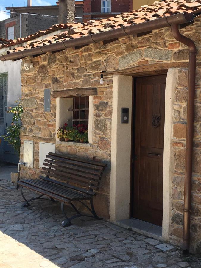 Casa Sunalle Fonni Bagian luar foto