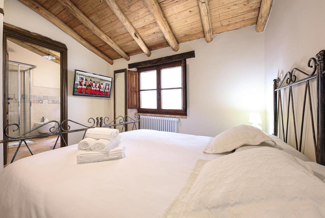Casa Sunalle Fonni Bagian luar foto